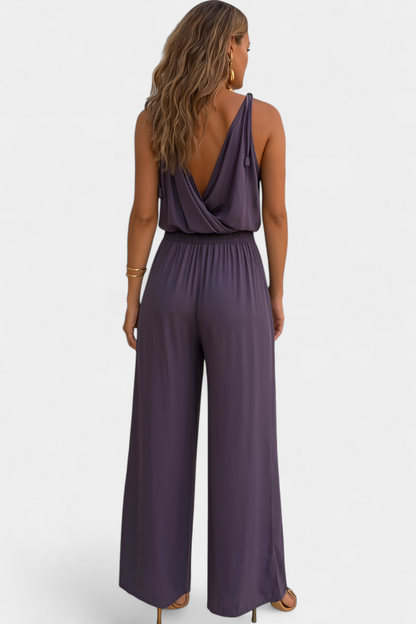 Donatila™ | Jumpsuit con dettagli dorati e apertura frontale