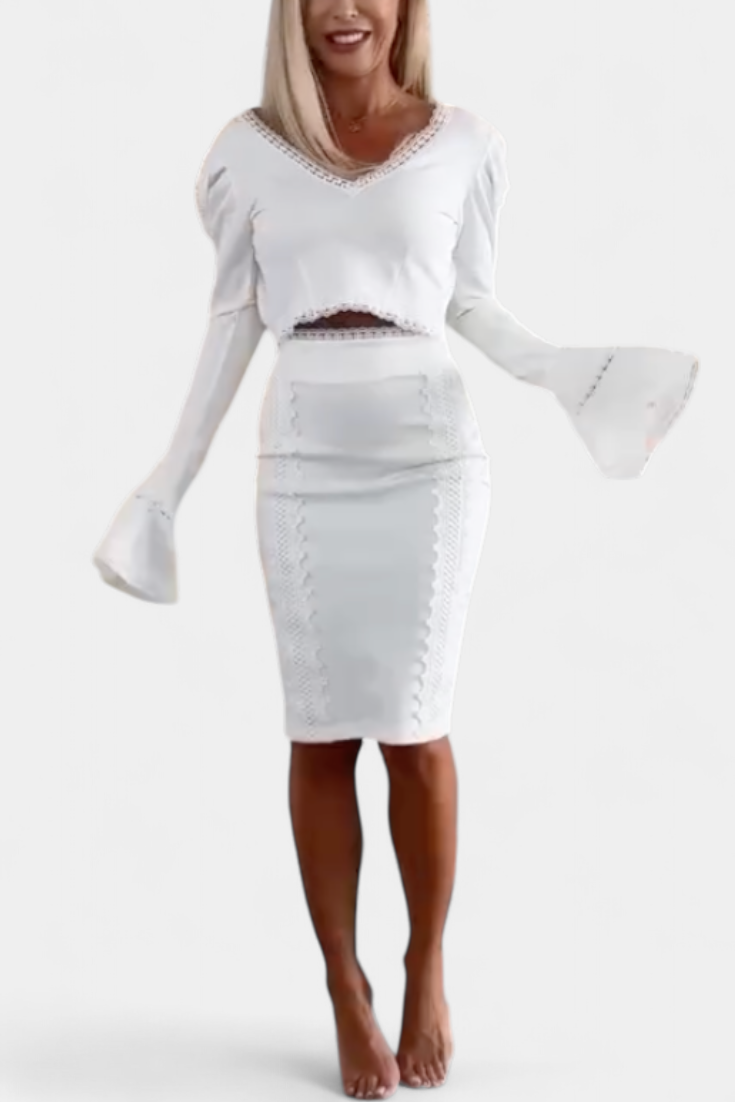 Minerva™ | Completo due pezzi con top in pizzo e minigonna a vita alta