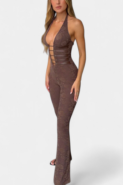 Kendra™ | Jumpsuit halter con dettagli in pizzo e gamba svasata